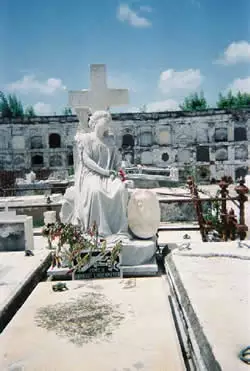 cementerio de reina