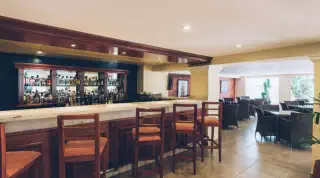 hotel e san félix, lobby bar